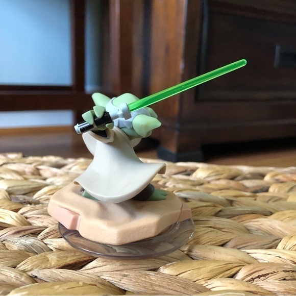 Disney Infinity 3.0: Star Wars Figure: Yoda - Picture 3 of 5
